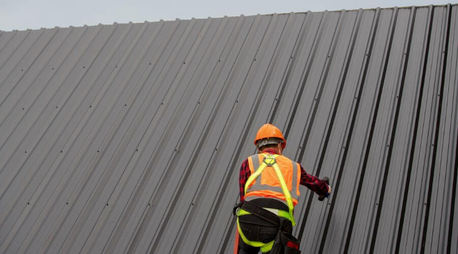 Expert Emergency Roof Repairs services in Tioga, ND